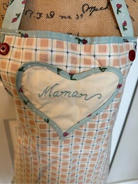 Silvestri Peach Plaid Apron with Cream Heart Pocket and Mint Trim